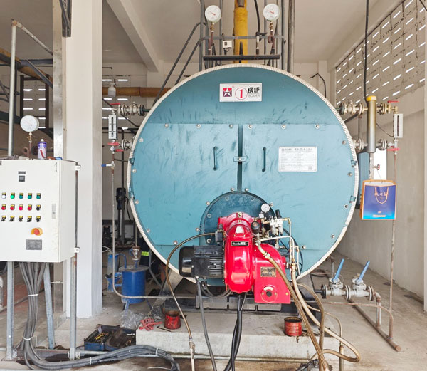 Dos calderas de vapor de fueloil de 4 ton para una fabrica de alimentos en Ghana